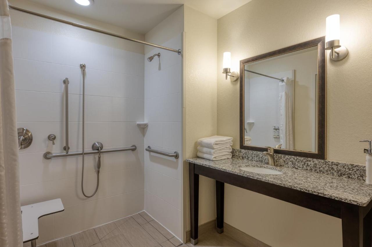 Holiday Inn Express And Suites Edwardsville By Ihg מראה חיצוני תמונה